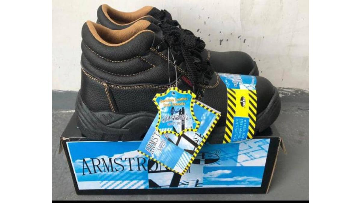 Safety Shoe – Armstrong